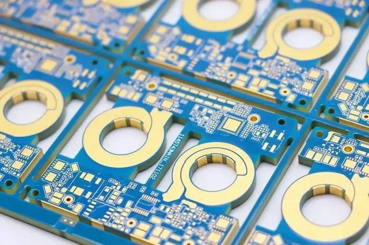 部分PCB企业业绩喜人！深南电路上半年净利增幅超九成